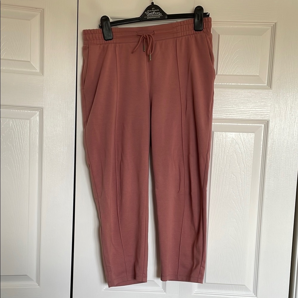 A New Day Women's Cropped Pants - Mauve